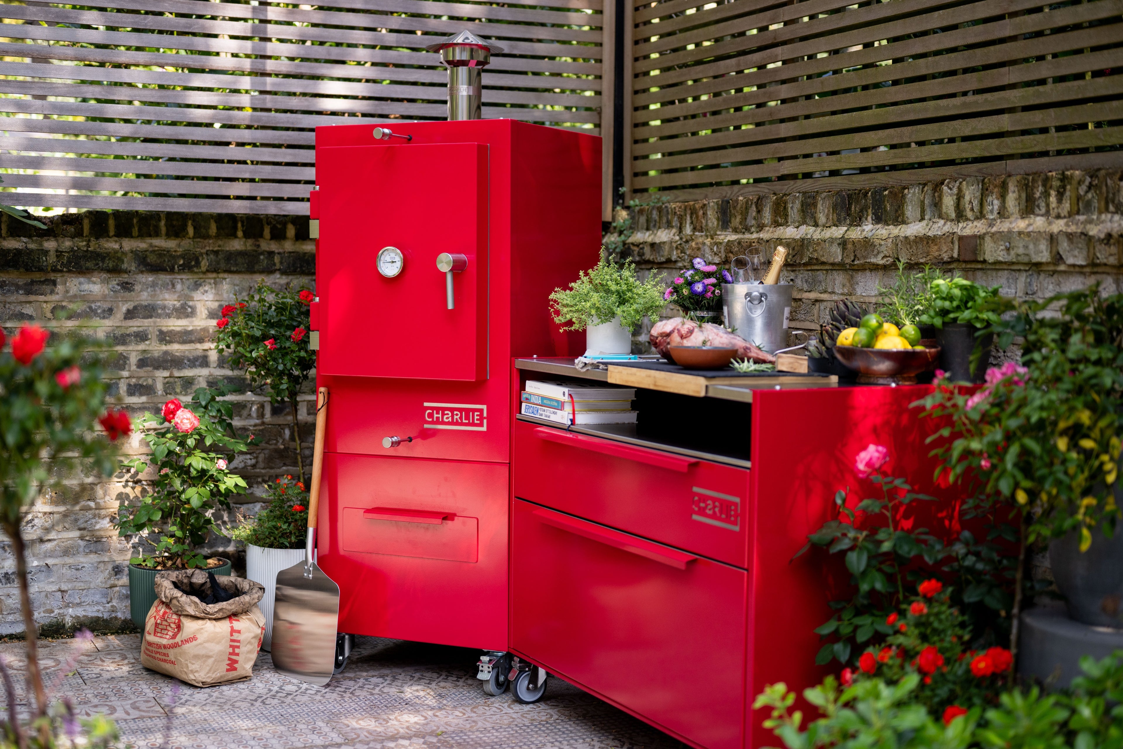 Outdoor Kitchen Cabinets - Charlie Oven