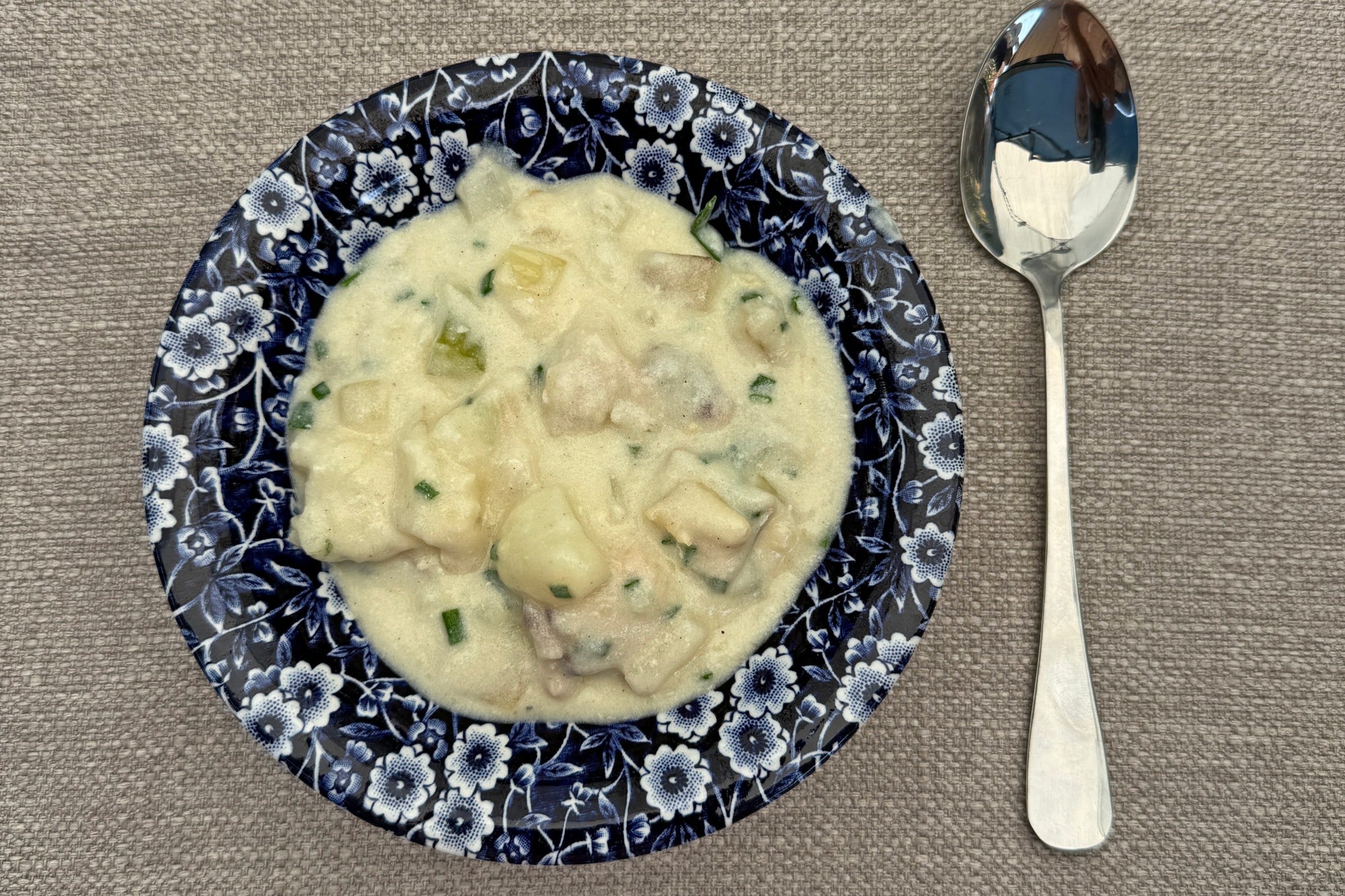 SMOKED SEAFOOD CHOWDER