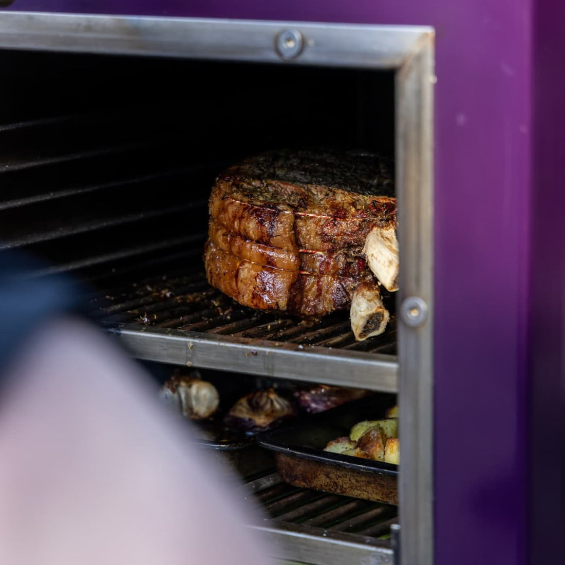 Luxury Outdoor Charcoal Oven, Pizza Oven, Smoker and BBQ Grill