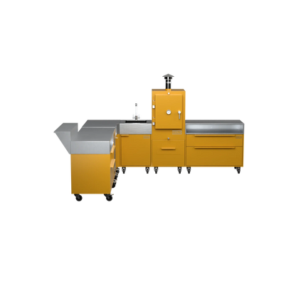 L-Shape Kitchen L4 in Honeycomb amber, straight-on front view