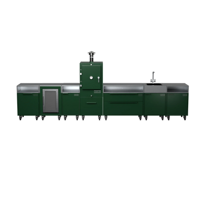 Straight Kitchen S6 in Green Chilli green, straight-on front view