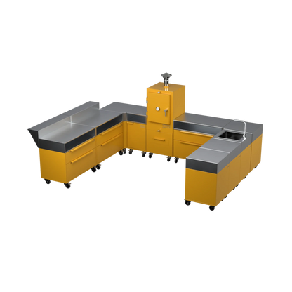 U-Shape Kitchen U4 in Honeycomb amber, angled view of the U-shaped outdoor kitchen